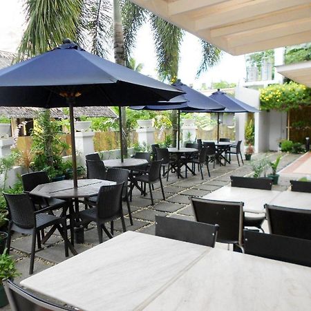One Crescent Place Hotel Balabag  Exterior photo